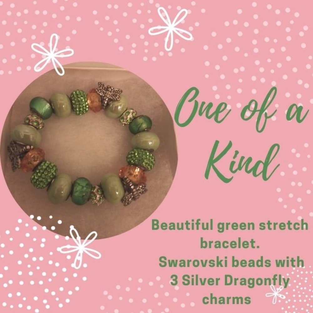 Dragonfly Bracelet w/ green beads